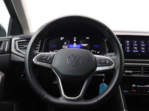 Volkswagen Polo 1.0 TSI Life Adaptieve Cruise Control, Stoelverwarming, App-connect, Climatronic, Navigatie, Virt... ActivLease financial lease