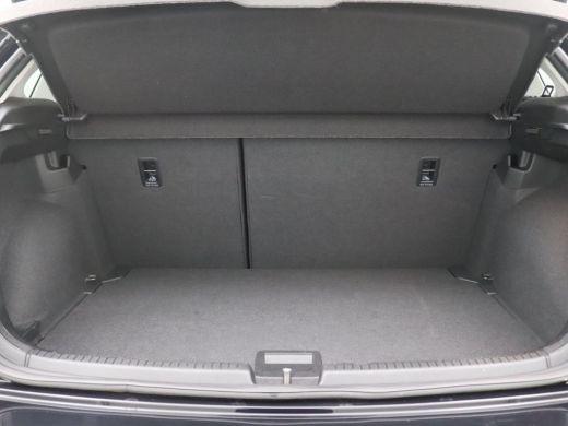 Volkswagen Polo 1.0 TSI Life Adaptieve Cruise Control, Stoelverwarming, App-connect, Climatronic, Navigatie, Virt... ActivLease financial lease