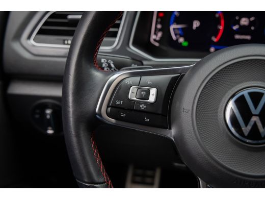 Volkswagen T-Roc 1.5 TSI Sport Business R | Trekhaak | Cruise adaptief | Camera | Stoelverwarming | Keyless | Navi... ActivLease financial lease