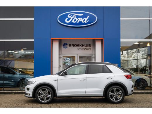 Volkswagen T-Roc 1.5 TSI Sport Business R | Trekhaak | Cruise adaptief | Camera | Stoelverwarming | Keyless | Navi... ActivLease financial lease