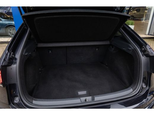 Volkswagen Taigo 1.0 TSI R-Line | Elektrisch pano-dak | Adap cruise | Camera | Stoel VW | Apple Carplay/Android Au... ActivLease financial lease