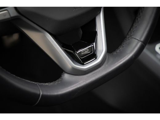 Volkswagen Taigo 1.0 TSI R-Line | Elektrisch pano-dak | Adap cruise | Camera | Stoel VW | Apple Carplay/Android Au... ActivLease financial lease