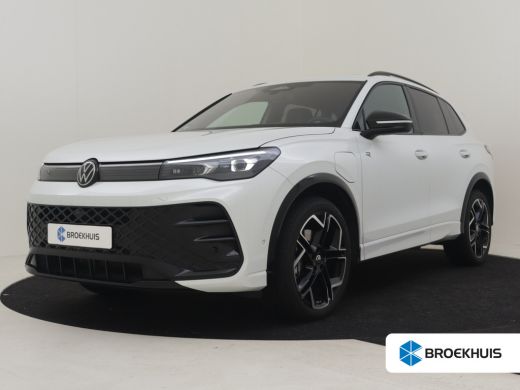 Volkswagen Tiguan 1.5 eHybrid R-Line Edition 272pk | Panoramadak | Trekhaak | Harman kardon audio | Head up display...