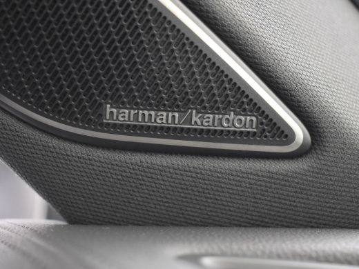 Volkswagen Tiguan 1.5 eHybrid R-Line Edition 272pk | Panoramadak | Trekhaak | Harman kardon audio | Head up display... ActivLease financial lease