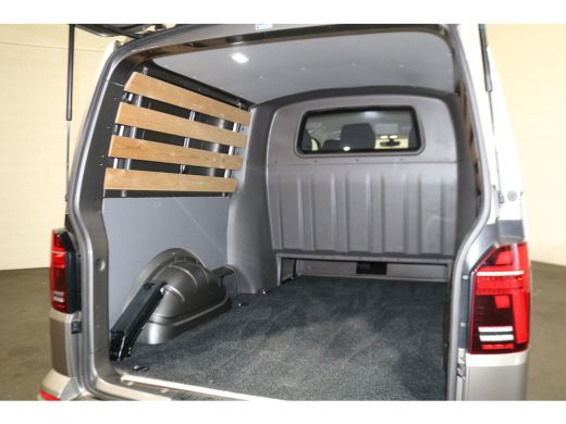 Volkswagen Transporter 2.0 TDI 150pk L2 H1 DC Bulli Automaat ActivLease financial lease