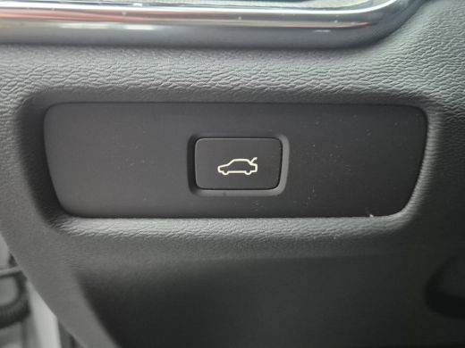 Volvo  V60 2.0 B3 Essential Edition 163pk | Leder | Adaptive Cruise | Dodehoek Detectie | Stoel & Stuur Verw... ActivLease financial lease