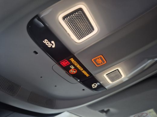 Volvo  V60 2.0 B3 Essential Edition 163pk | Leder | Adaptive Cruise | Dodehoek Detectie | Stoel & Stuur Verw... ActivLease financial lease