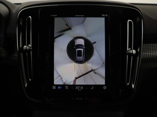 Volvo  XC40 Recharge P8 AWD R Design | Trekhaak | Leder/Alcantara | Stoel & stuurverwarming | Harman/Kardon |... ActivLease financial lease