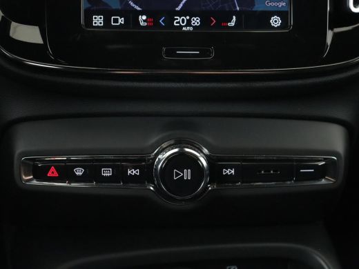 Volvo  XC40 Recharge P8 AWD R Design | Trekhaak | Leder/Alcantara | Stoel & stuurverwarming | Harman/Kardon |... ActivLease financial lease