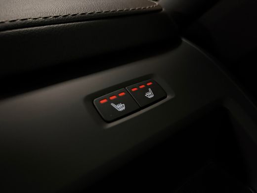 Volvo  XC60 T6 AWD Recharge Plus Black Edition Trekhaak | Michelin All Season banden | Harman Kardon | 21 Inc... ActivLease financial lease