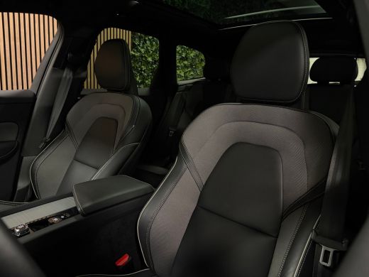 Volvo  XC60 T6 AWD Recharge Plus Black Edition Trekhaak | Michelin All Season banden | Harman Kardon | 21 Inc... ActivLease financial lease