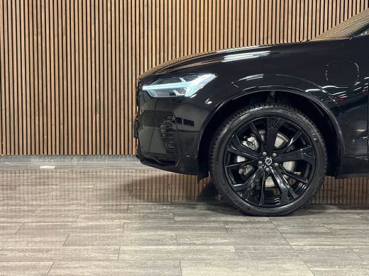 Volvo  XC60 T6 AWD Recharge Plus Black Edition Trekhaak | Michelin All Season banden | Harman Kardon | 21 Inc... ActivLease financial lease