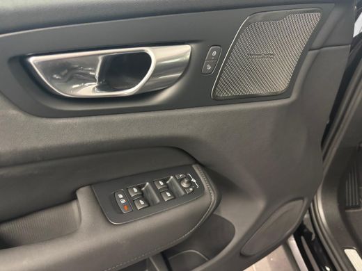 Volvo  XC60 T6 Plug-in hybrid AWD Business Edition | Achterbank verwarmd | Achteruitrijcamera | Apple Carplay... ActivLease financial lease