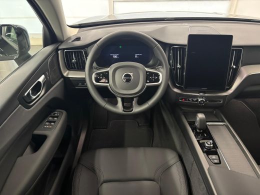 Volvo  XC60 T6 Plug-in hybrid AWD Business Edition | Achterbank verwarmd | Achteruitrijcamera | Apple Carplay... ActivLease financial lease