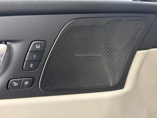 Volvo  XC60 T6 Plug-in hybrid AWD Plus Bright | Achterbank verwarmd | Apple Carplay/Android Auto|telefooninte... ActivLease financial lease