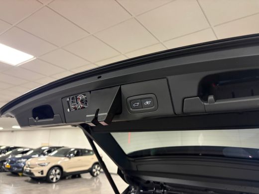 Volvo  XC60 T8 AWD Recharge R-Design Full Option! | Bowers & Wilkins | Luchtvering | Trekhaak | Stoelventilat... ActivLease financial lease