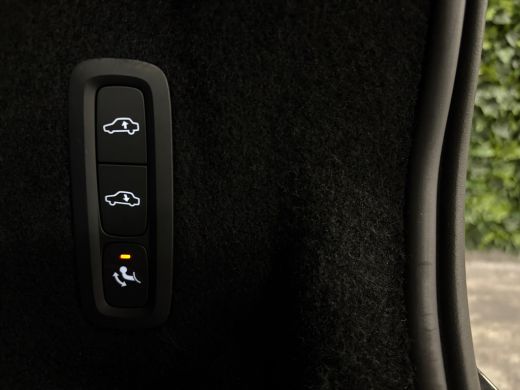 Volvo  XC60 T8 AWD Recharge R-Design Full Option! | Bowers & Wilkins | Luchtvering | Trekhaak | Stoelventilat... ActivLease financial lease