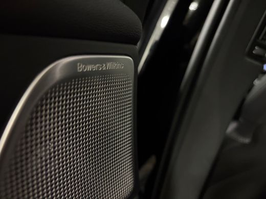 Volvo  XC60 T8 AWD Recharge R-Design Full Option! | Bowers & Wilkins | Luchtvering | Trekhaak | Stoelventilat... ActivLease financial lease