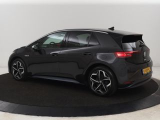 Volkswagen ID.3 First Plus 58 kWh | Stoel & stuurverwarming | Camera | Adaptive cruise | Sfeerverlichting | Carpl...