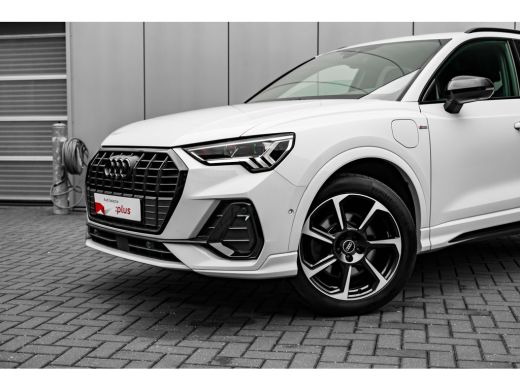 Audi Q3 45 TFSI e S line 245pk | Trekhaak | Sonos Audio | 360 Camera | Stoelverwarming Voor | Zwart Optie... ActivLease financial lease