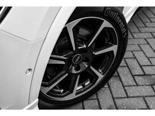 Audi Q3 45 TFSI e S line 245pk | Trekhaak | Sonos Audio | 360 Camera | Stoelverwarming Voor | Zwart Optie... ActivLease financial lease