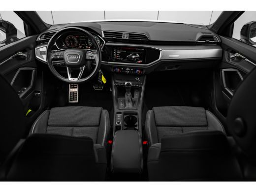 Audi Q3 45 TFSI e S line 245pk | Trekhaak | Sonos Audio | 360 Camera | Stoelverwarming Voor | Zwart Optie... ActivLease financial lease