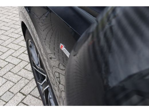 Audi Q8 60 TFSI e quattro Pro Line S Competition Carbon | Trekhaak | Pano | ACC | Valcona Leder | Luchtve... ActivLease financial lease