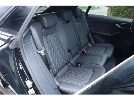 Audi Q8 60 TFSI e quattro Pro Line S Competition Carbon | Trekhaak | Pano | ACC | Valcona Leder | Luchtve... ActivLease financial lease