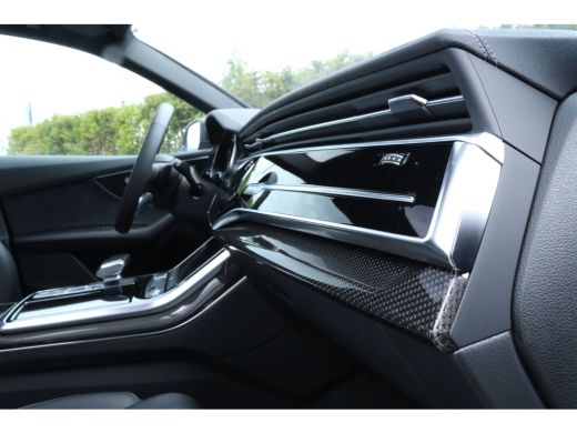 Audi Q8 60 TFSI e quattro Pro Line S Competition Carbon | Trekhaak | Pano | ACC | Valcona Leder | Luchtve... ActivLease financial lease