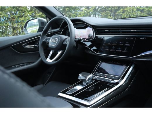 Audi Q8 60 TFSI e quattro Pro Line S Competition Carbon | Trekhaak | Pano | ACC | Valcona Leder | Luchtve... ActivLease financial lease