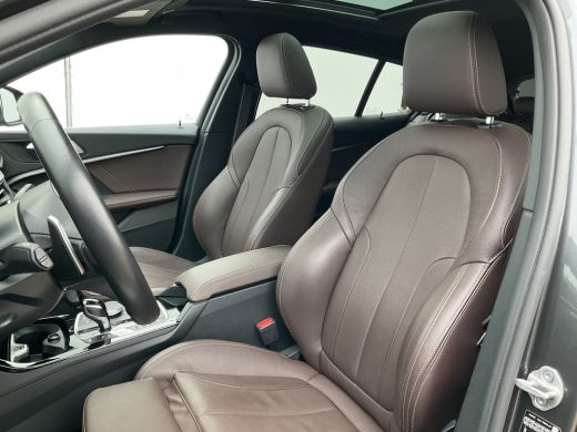 BMW 1 Serie 120i M-Sport Automaat Pano.dak Leer Stoel/Stuurverw HUD Carplay Stoelverw Led VOL! ActivLease financial lease