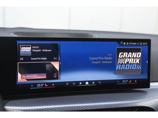 BMW 3 Serie Touring 330e High Executive M Sport Automaat / Panoramadak / Trekhaak / Sportstoelen / Adaptieve ... ActivLease financial lease