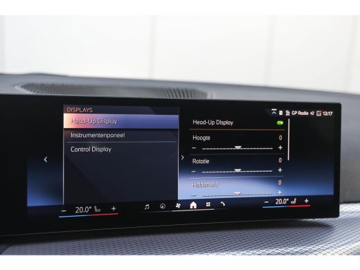 BMW 3 Serie Touring 330e High Executive M Sport Automaat / Panoramadak / Trekhaak / Sportstoelen / Adaptieve ... ActivLease financial lease