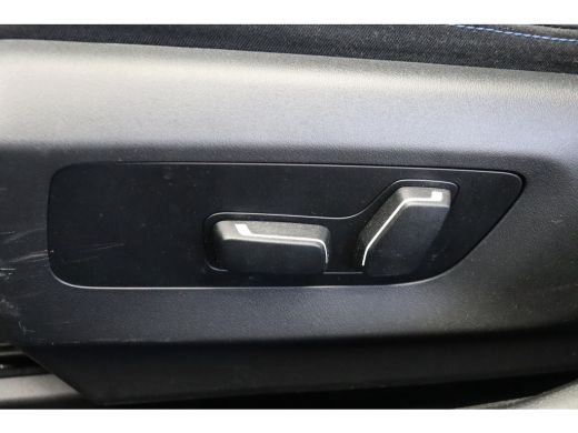 BMW 5 Serie Touring 530e M Sport Automaat / Panoramadak / Trekhaak / Achteruitrijcamera / M Sportonderstel / ... ActivLease financial lease