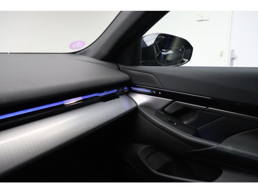 BMW 5 Serie Touring 530e M Sport Automaat / Panoramadak / Trekhaak / Achteruitrijcamera / M Sportonderstel / ... ActivLease financial lease