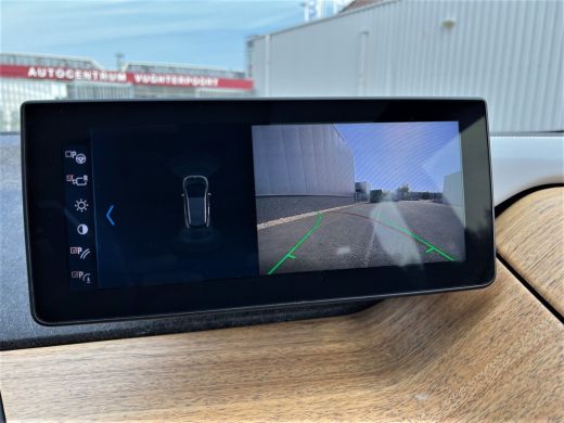 BMW i3 Executive 120Ah 42 kWh"For The Oceans"/Schuifdak/Carplay/W-pomp/3-Fase/20"Jet-black ActivLease financial lease