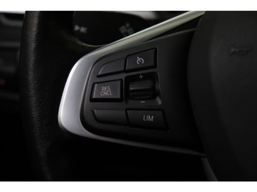 BMW X1 sDrive20i High Executive xLine Automaat / Trekhaak / Sportstoelen / Achteruitrijcamera / Comfort ... ActivLease financial lease