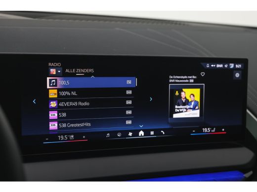 BMW X3 30e xDrive M Sport Automaat / Panoramadak / Trekhaak / Sportstoelen / Stoelventilatie / Comfort A... ActivLease financial lease