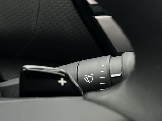 Citroën C4 1.2 Puretech Shine | Pano | Winter Pack | Camera | ACC ActivLease financial lease