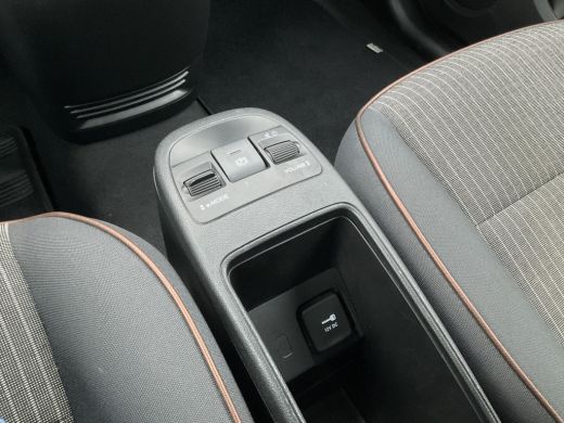 Fiat 500 Icon 42 kWh SOH 93% Carplay Cruise Clima Led Digitaal NL-Auto Voll.Onderhouden! ActivLease financial lease