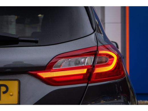 Ford Fiesta 1.0 EcoBoost ST-Line | Apple Carplay/Android Auto | Cruise control | Sportstoelen | Navigatie | P... ActivLease financial lease