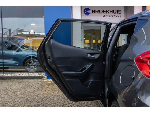 Ford Fiesta 1.0 EcoBoost ST-Line | Apple Carplay/Android Auto | Cruise control | Sportstoelen | Navigatie | P... ActivLease financial lease