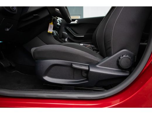 Ford Fiesta 1.0 EcoBoost Titanium | Apple Carplay/Android Auto| Cruise control | Navigatie | Airco | LM 16'' ... ActivLease financial lease