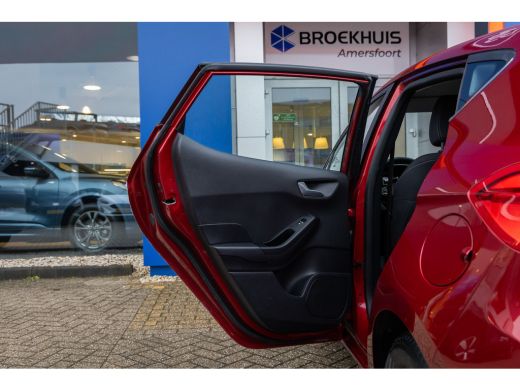 Ford Fiesta 1.0 EcoBoost Titanium | Apple Carplay/Android Auto| Cruise control | Navigatie | Airco | LM 16'' ... ActivLease financial lease