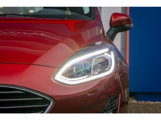 Ford Fiesta 1.0 EcoBoost Titanium | Apple Carplay/Android Auto| Cruise control | Navigatie | Airco | LM 16'' ... ActivLease financial lease