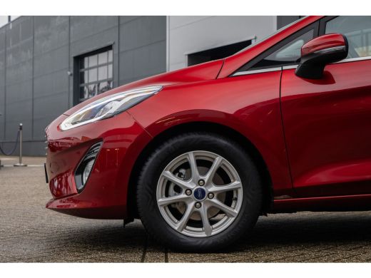 Ford Fiesta 1.0 EcoBoost Titanium | Apple Carplay/Android Auto| Cruise control | Navigatie | Airco | LM 16'' ... ActivLease financial lease