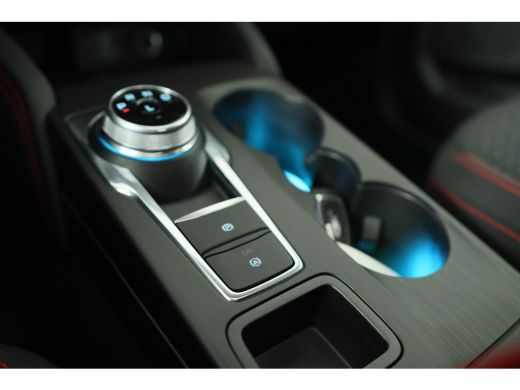 Ford Kuga Plug-In Hybrid ST-Line | Trekhaak Elektrisch Wegklapbaar | Elektrisch Panoramadak | Winter Pack |... ActivLease financial lease