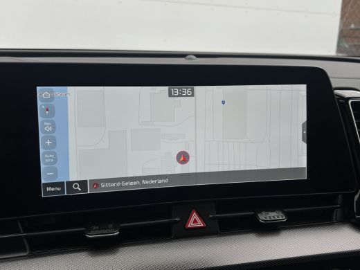 Kia Sportage 1.6 T-GDi PHEV AWD DynamicPlusLine | Pano | Harman Kardon | Camera | Leder ActivLease financial lease