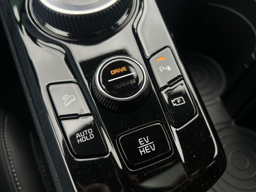 Kia Sportage 1.6 T-GDi PHEV AWD DynamicPlusLine | Pano | Harman Kardon | Camera | Leder ActivLease financial lease