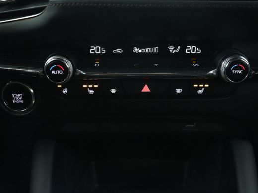 Mazda 3 2.0 e-SkyActiv-G Sportive | Head-Up | Stoelverwarming | Adaptive cruise | Camera | Carplay | Stuu... ActivLease financial lease